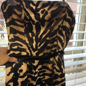 Leopard print strapless belted short dress